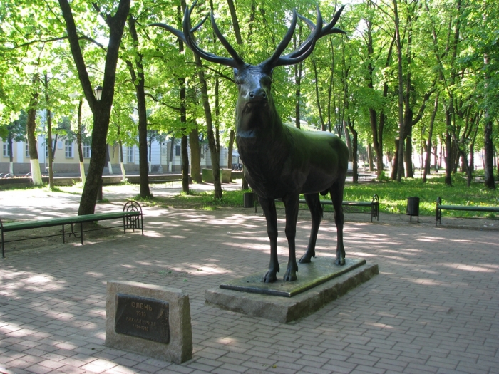 Памятник Оленю в Смоленске